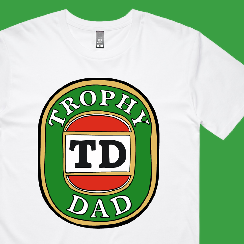 Trophy Dad Victor Bravo 🍺🏆 – Men's T Shirt